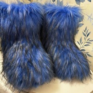 Fluffy Faux Fox Fur Boots (Size 8)